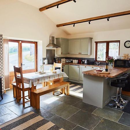The Old Dairy - Boutique Countryside Cottage At Harrys Cottages Pen-y-Clawdd Bagian luar foto